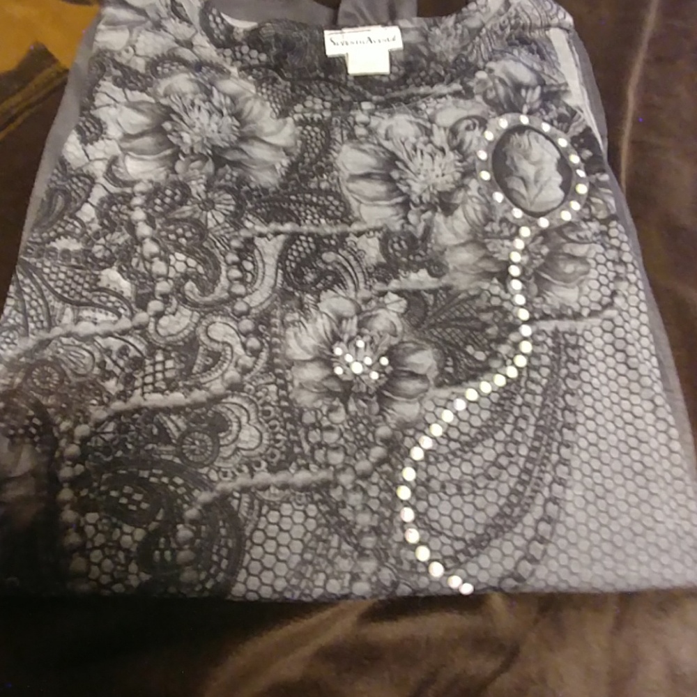 Seventh Avenue light weight shirt.